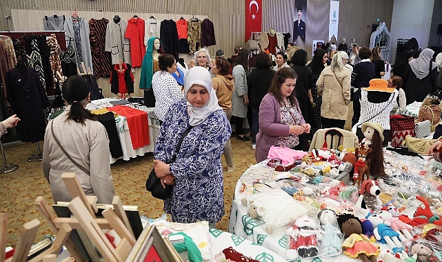 Çankaya Belediyesi Çankaya Evleri, yıl boyunca eğitim alan kursiyerlerinin ürettiği çalışmaları Başkentlilerle buluşturdu