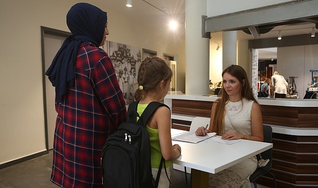 Nilüfer Belediyesi’nden 1350 öğrenciye kırtasiye desteği