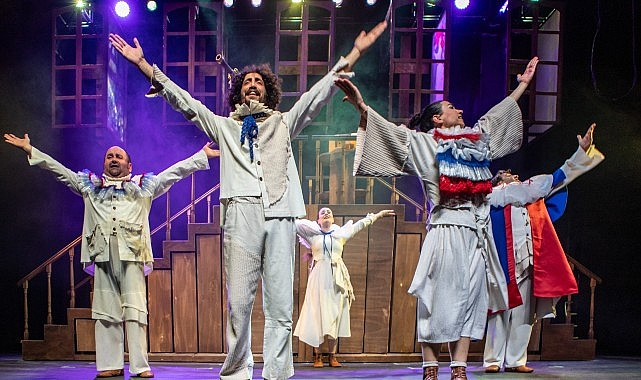 Bursa Şehir Tiyatrosu “Kısa Süren Saltanat” Oyunuyla İstanbul’da