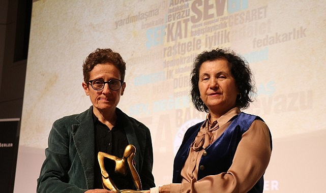 Üsküdar Üniversitesi “10. Yüksek İnsanî Değerler Ödülleri”   sahiplerini buldu!