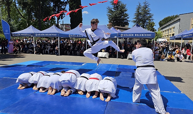 19 Mayıs Gölcük’te Coşku ile Kutlandı