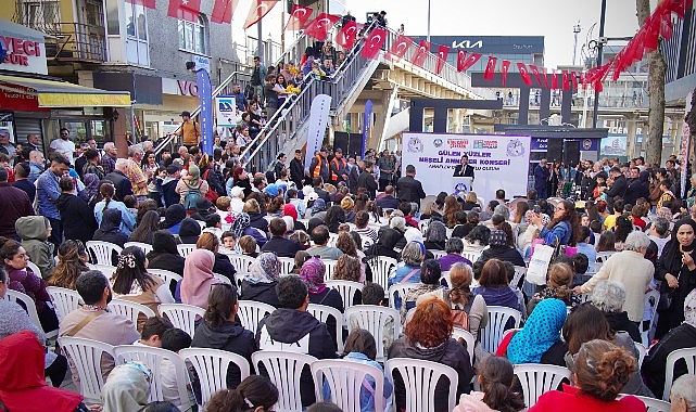 Avcılar’da Anneler Günü Sevgiyle Kutlandı