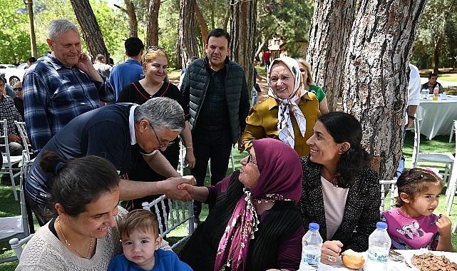 Başkan Topaloğlu’ndan belediye personeline yemek