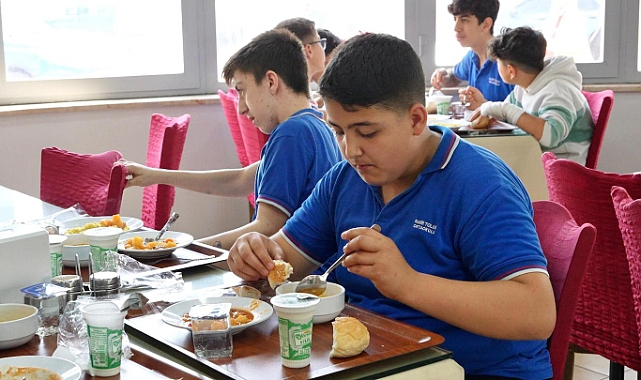 Burhaniye Belediyesi’nden Dayanışma Örneği