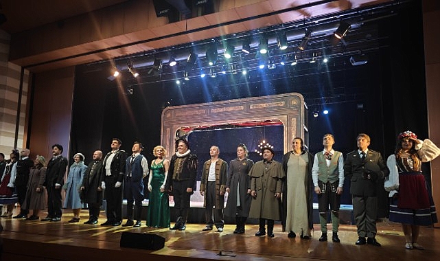 İstanbul’da Kocaeli Şehir Tiyatroları rüzgârı esti