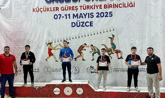 Kartepeli Güreşçi Türkiye Şampiyonu Oldu