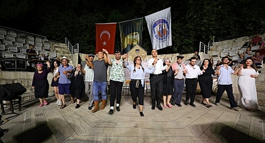 İlmik İlmik Efes Selçuk’ta Büyük Beğeni Topladı