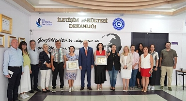 Rektör Prof. Dr. Budak, İletişim Fakültesinin akreditasyon sevincine ortak oldu