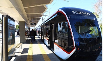 Büyükşehir’e ait toplu ulaşım araçları