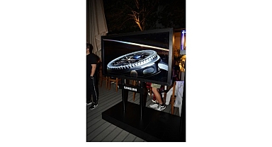 “Galaxy Watch8 ile koşuyoruzZz” etkinliği için yüzlerce genç pijamalarıyla koştu