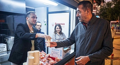 Bornova’da soğuk sabahlar sıcak çorbayla ısınıyor