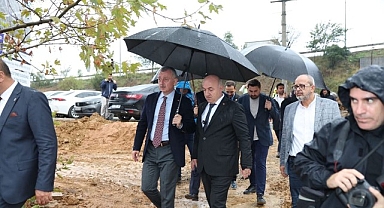 Başkan Büyükakın’dan sağanak yağış altında denetim