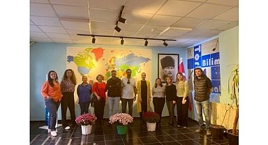 İzmir’de Harezmi Eğitim Modeli Öğretmen Eğitimleri Başladı