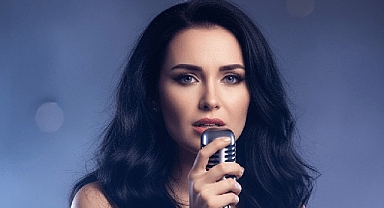 Türkiye’nin İlk Yapay Zeka Şarkıcısı AYmeRA’dan İlk Albüm: ‘AYmeRA’ Yayında