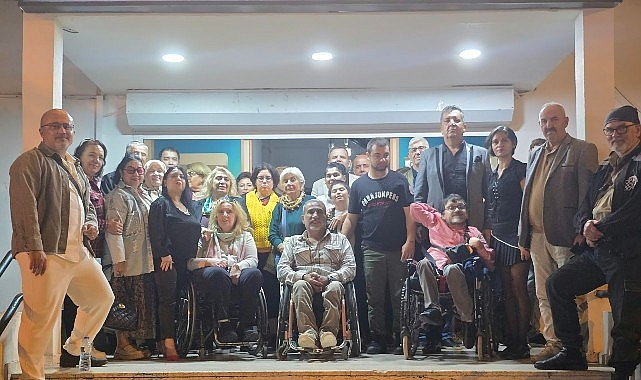 Kemer’de “Rotayı Yeniden Çizmek” belgeseli gösterildi